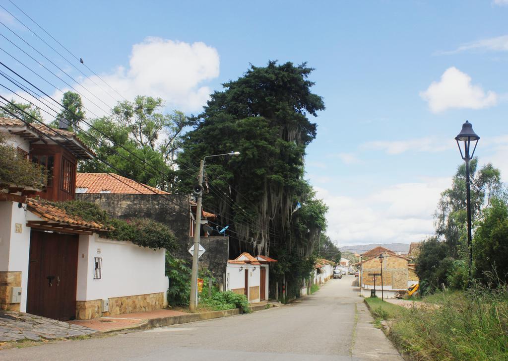 Отель Casa Leo Вилья-де-Лейва Экстерьер фото